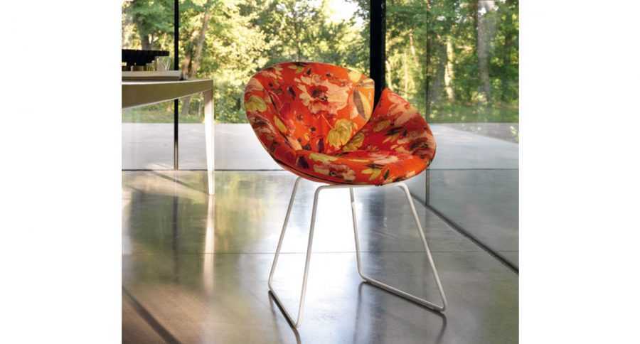One flo chair One flo chair